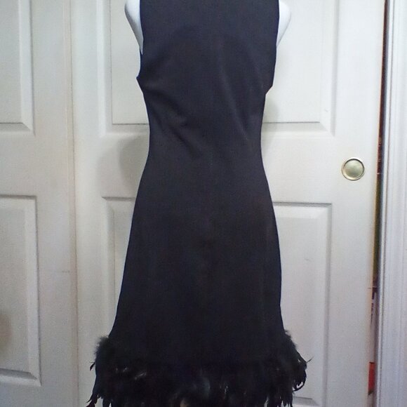 Nicole Feather Dress - Picture 4 of 6